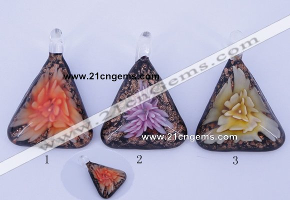 LP72 11*33*47mm triangle inner flower lampwork glass pendants
