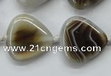 CAA527 15.5 inches 25*25mm triangle madagascar agate beads