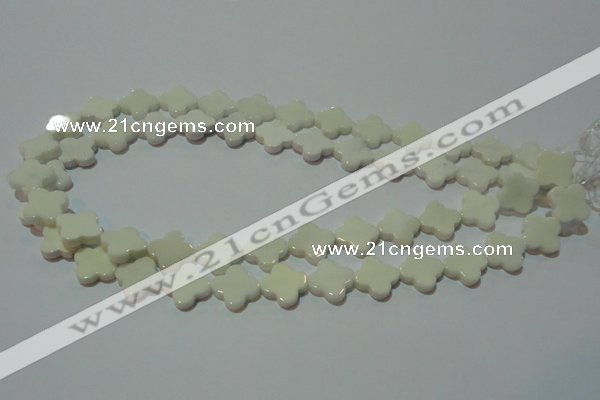 CAG3425 15.5 inches 14*14mm flower white agate gemstone beads