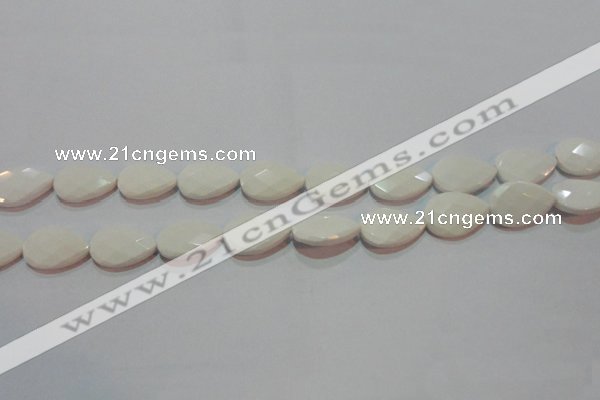 CAG7264 15.5 inches 10*14mm faceted flat teardrop white agate beads