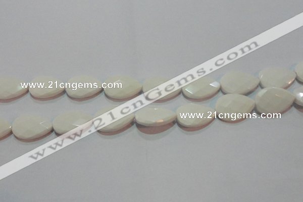 CAG7266 15.5 inches 13*18mm faceted flat teardrop white agate beads