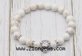 CGB7391 8mm white howlite bracelet with tiger head for men or women