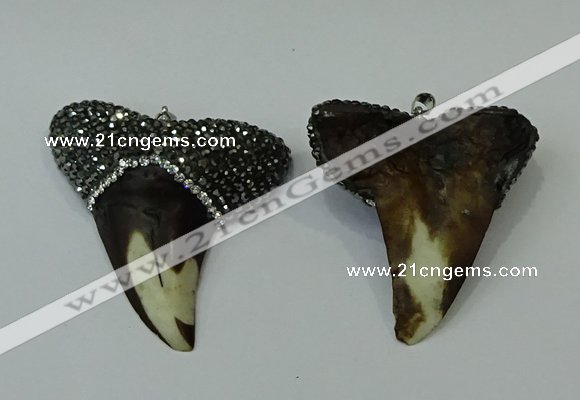 CGP273 45*50mm shark teeth resin pendants wholesale