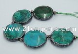 CNG2197 7.5 inches 35mm flat round agate beads with brass setting