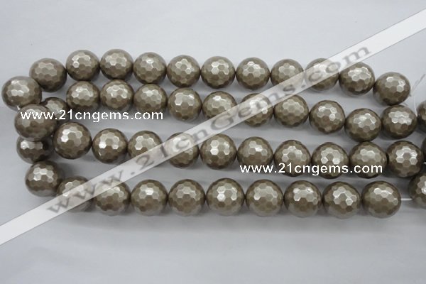 CSB1195 15.5 inches 18mm faceted round shell pearl beads