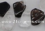 CTD322 15*20mm - 20*25mm freeform white crystal & smoky quartz beads